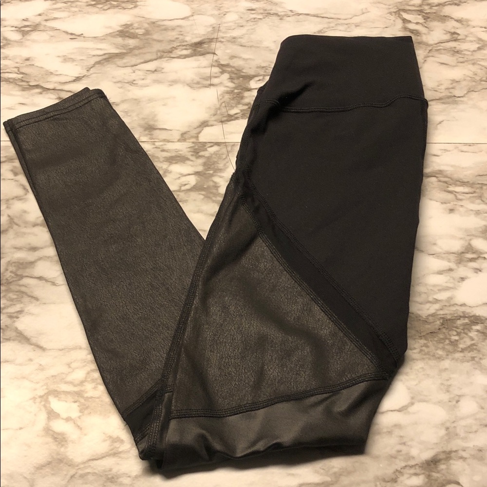 Women’s ALO Yoga Black Leggings Size M